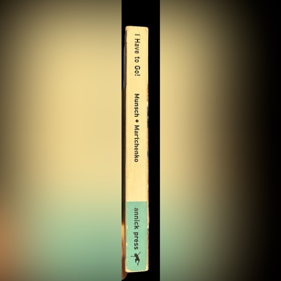 Classic Robert Munsch board book “I have to go!” Art by Michael Martchenko child - Picture 3 of 7